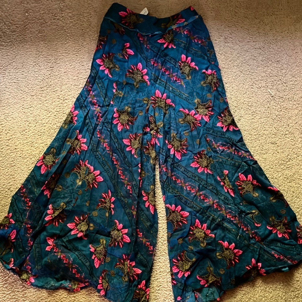 Free people flowy pants